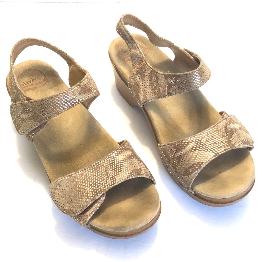 Dansko Tan Gold Velcro Wooden Heel Platform Sandals size 41